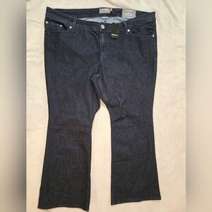 Torrid Jeans NWT super Stretch 20short